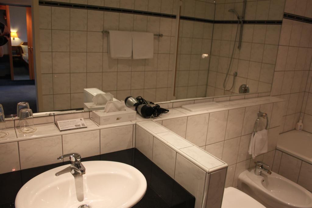 Hotel-Gasthof Die Post Brennerei Frankenhoehe Schillingsfürst Quarto foto
